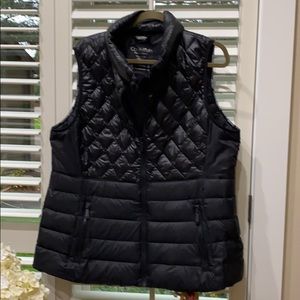 Black puffy vest